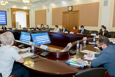 В области появится новый закон о молодежной политике